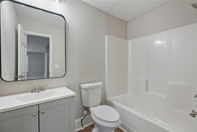 Building Photo - Totally Renovated 3bedroom/2 bathroom home...