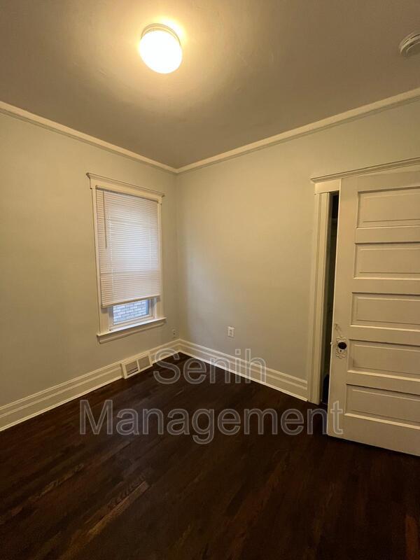 Building Photo - 4190 Hurlbut St