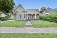 Building Photo - * Move-In Special * Beautiful 3 Bed / 2 Bath Home in Fort Smith