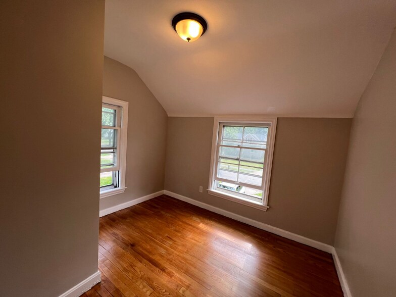Building Photo - 1089 Winston Rd