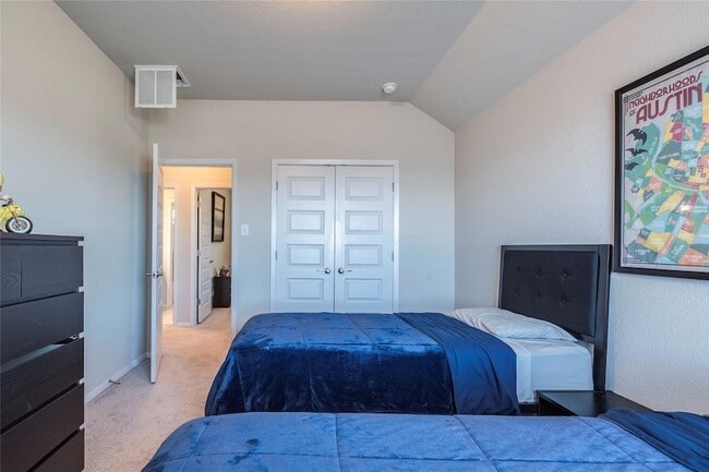 Building Photo - 5629 Respinto Dr