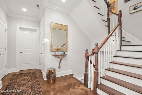 Building Photo - 39 Woodland Dr