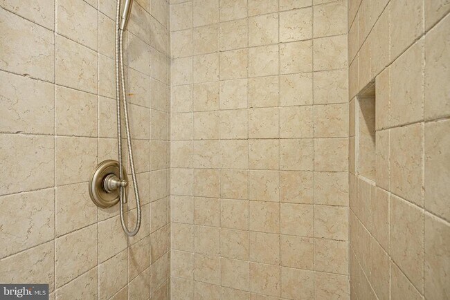 Building Photo - 124 Jeffords Ct