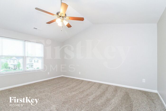 Building Photo - 3891 Templeton Ln