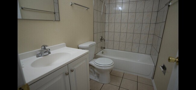Building Photo - 2584 Astrozon Cir
