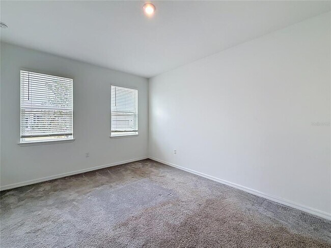 Building Photo - 418 Quayside Ave
