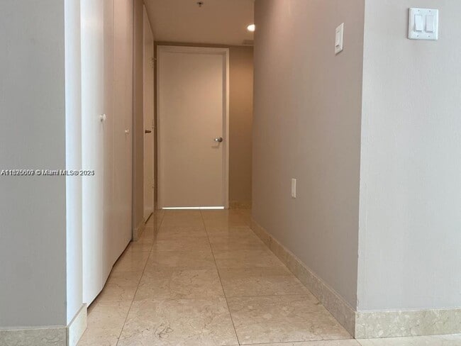 Building Photo - 150 Sunny Isles Blvd