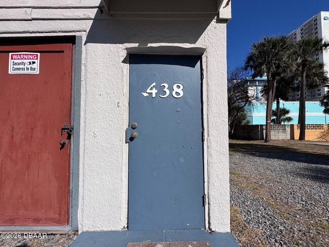 Building Photo - 436 N Grandview Ave