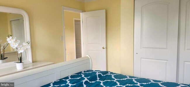 Building Photo - 2 Marchesi Dr