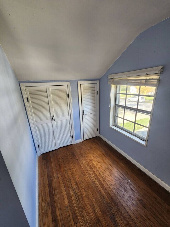 Building Photo - Charming 3-Bedroom Property in Prime Location