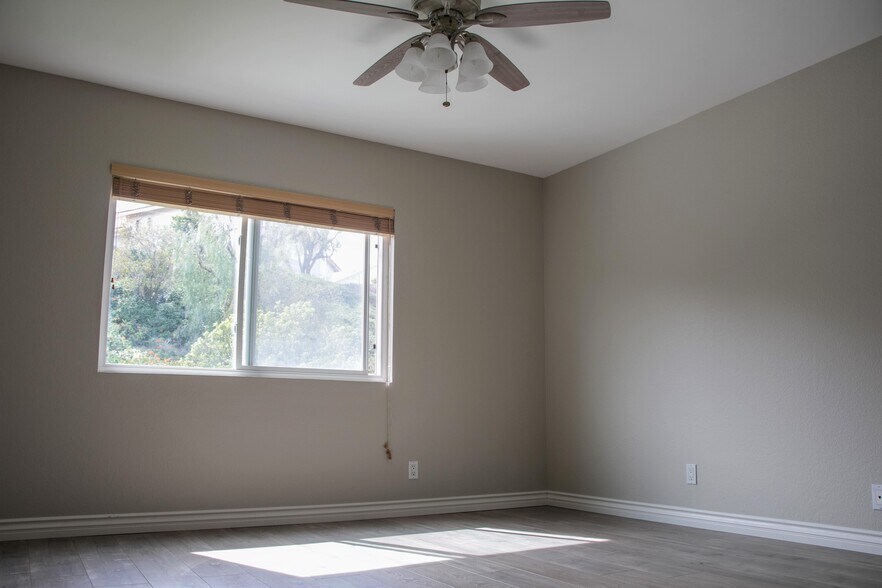 Building Photo - 21705 Cabrosa