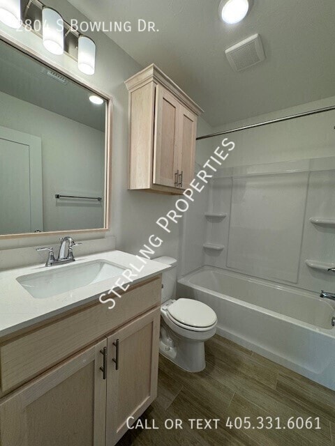 Building Photo - 2804 S Bowling Dr