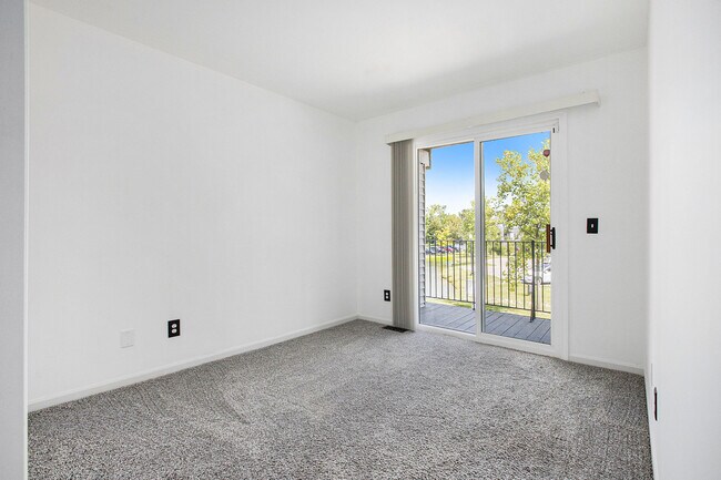 Building Photo - 1947 Lindsay Ln