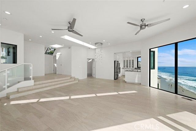 Building Photo - 715 Ocean Front