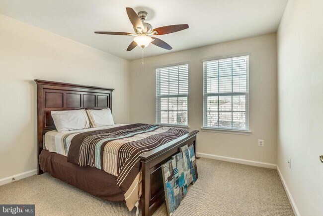 Building Photo - 14755 Malloy Ct