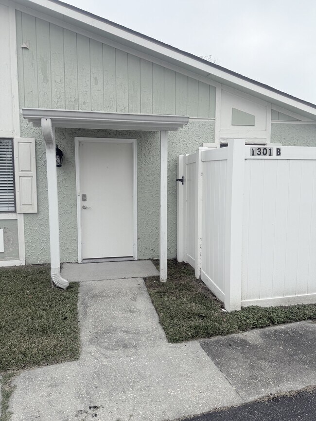 Building Photo - 1301 Turkey Ridge Rd