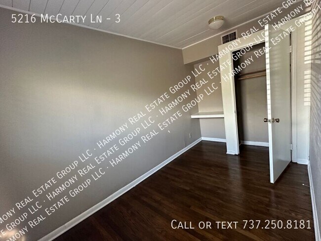 Building Photo - 5216 McCarty Ln