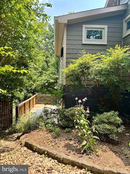 Building Photo - 155 Ridgeway Cir