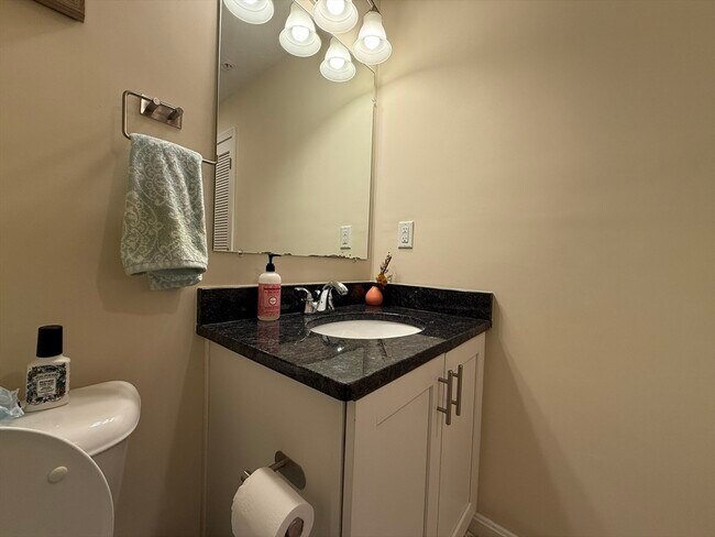 Building Photo - 32 John Hancock Dr