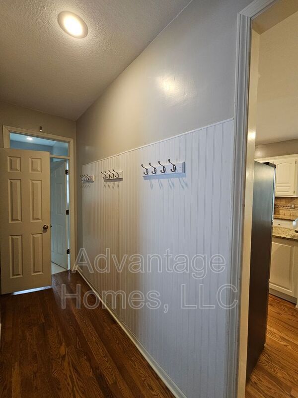 Building Photo - 14117 Parkhill Ln