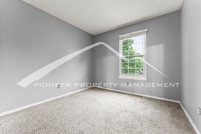 Building Photo - 8550 Van Gordon Ct