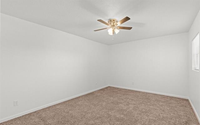 Building Photo - 401 N Merrill Ave