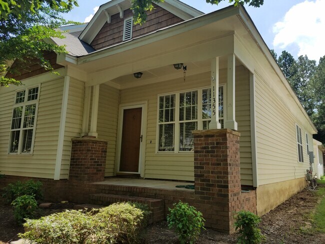 Building Photo - COMING SOON! Ballantyne Beauty! Spacious 3BR Home w/ Fireplace & Fenced Yard