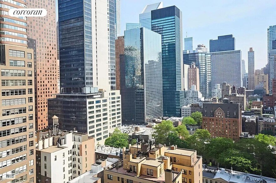 Building Photo - 232-236 E 47th St