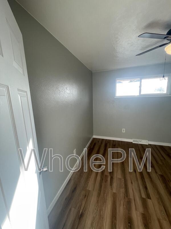 Building Photo - 220 W Layton Ave
