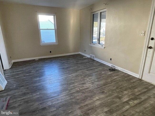 Building Photo - 3 Belmar Rd