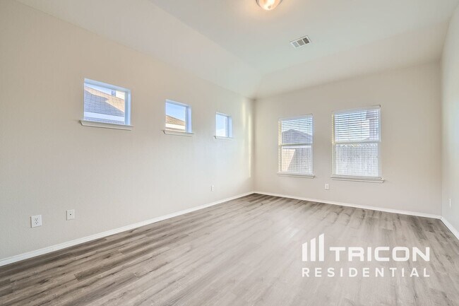 Building Photo - 6269 Trinity Creek Dr