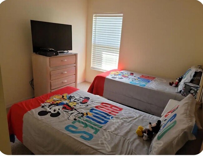 Building Photo - 913 Lake Berkley Dr