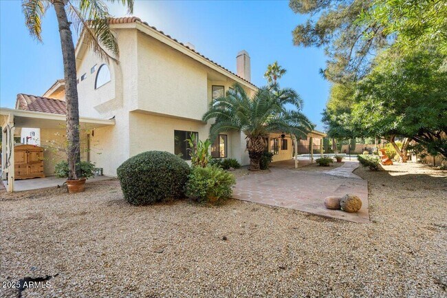 Building Photo - 15220 N 49th St