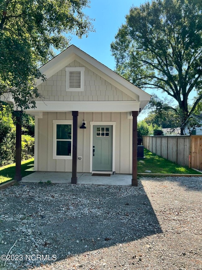 Primary Photo - 4105 Peachtree Ave