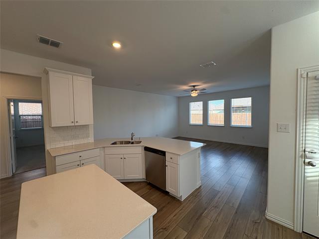 Building Photo - 5115 Penrose Dr