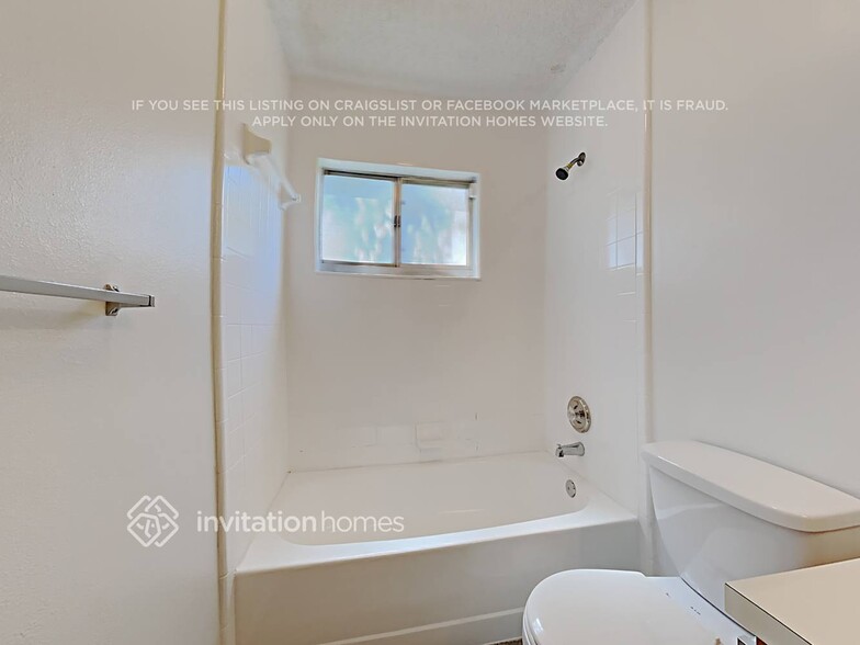 Building Photo - 7480 Bordwine Dr