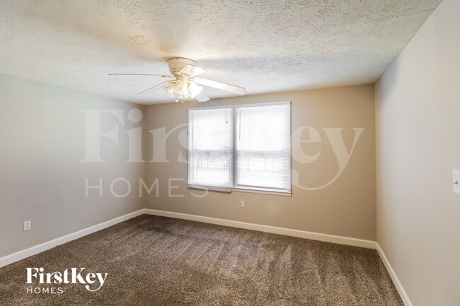 Building Photo - 1052 Adrian Cir SW