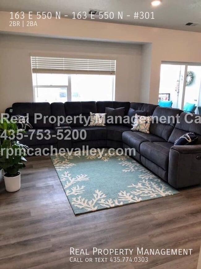 Building Photo - 163 E 550 N