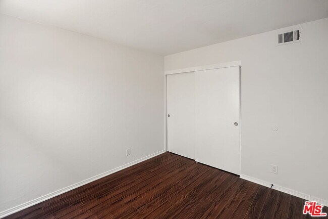 Building Photo - 2952 Bottlebrush Dr