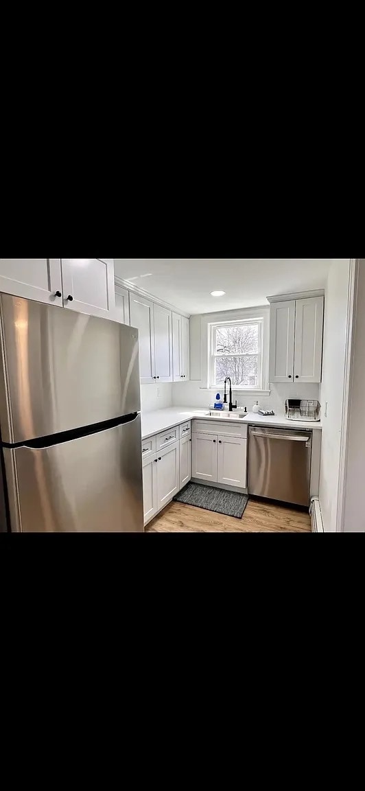 Building Photo - 14 Albert Ave