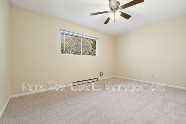 Building Photo - 6 Shepherd Ln