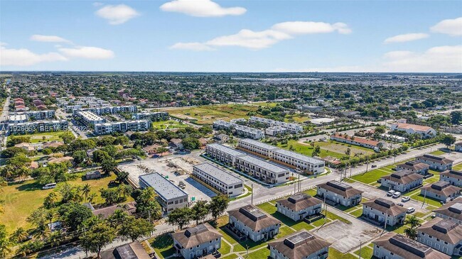 Building Photo - 13888 SW 261st Terrace