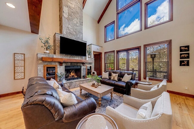 Building Photo - 357 Wilfar Strasse