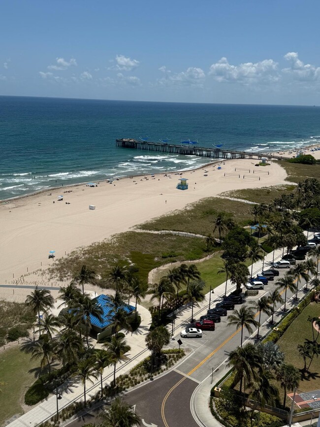 Primary Photo - 405 N Ocean Blvd