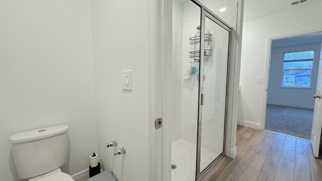 Building Photo - 213 Links Ter Blvd