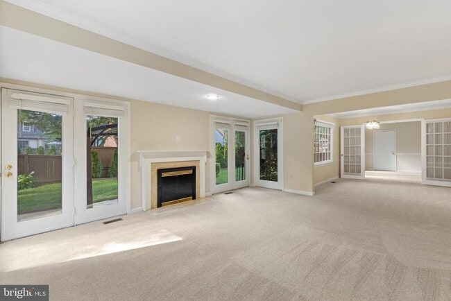Building Photo - 208 Bristol Downs Dr
