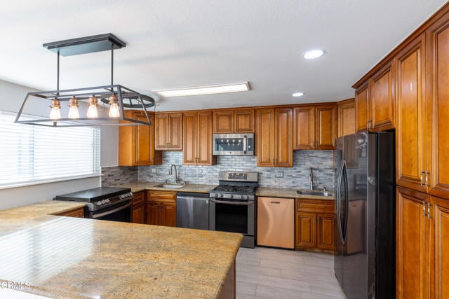 Building Photo - 336 Nueve Ct