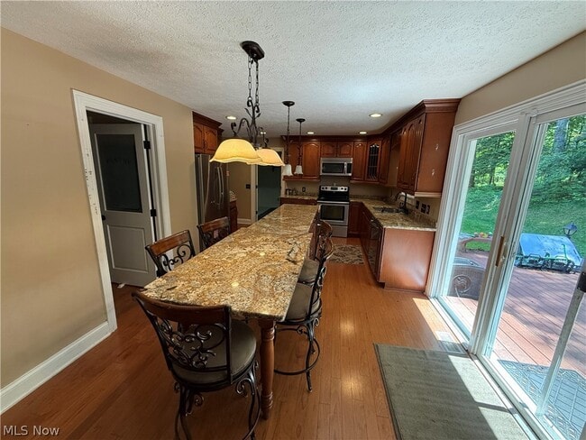 Building Photo - 6803 Cranbrook Dr