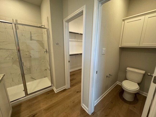 Building Photo - Stunning 3x2 Luxury Duplex in Buda, TX!