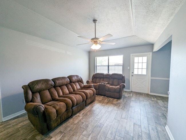 Building Photo - Move-in Ready 3 bed/ 2 bath home in South Bossier